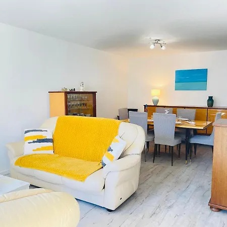 Apartment Tres Bel Face Au Port Santa -piscine Saint-Raphael (Var)